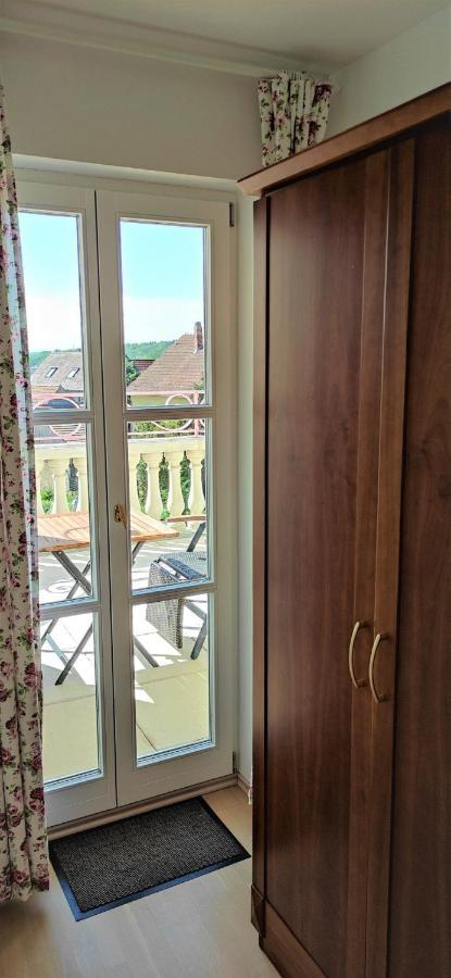 Villa Scheckenbach Sommerach Exterior photo
